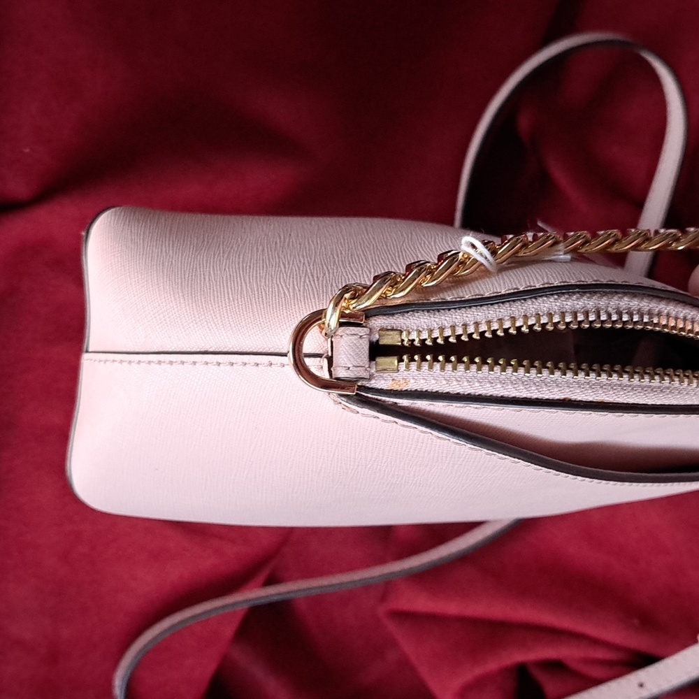 🎁 SOLD NEW Michael Kors Pink Dome Design Leather Crossbody Excellent Cond. - Picture 7 of 11